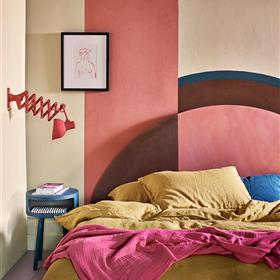 fwthumbEarthy-bedroom-Wall-Paint-in-Old-Ochre-Chalk-Paint-in-Honfleur-and-Scandinavian-Pink.jpg